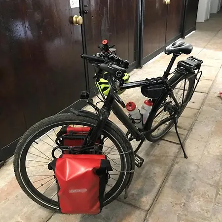 Pidkova Konukevi 3*